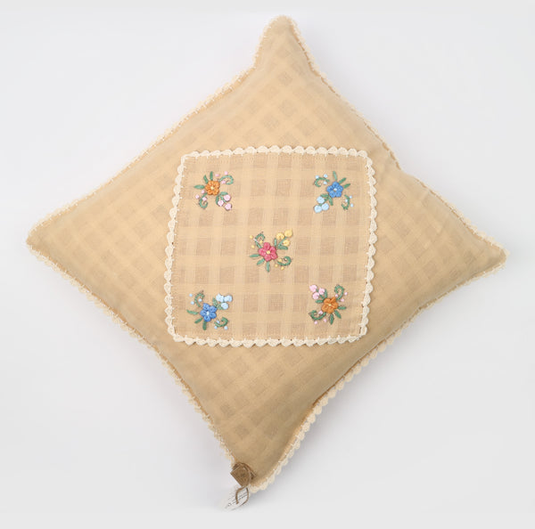 Hand Embroidery Cushion Cover with Floral Pattern