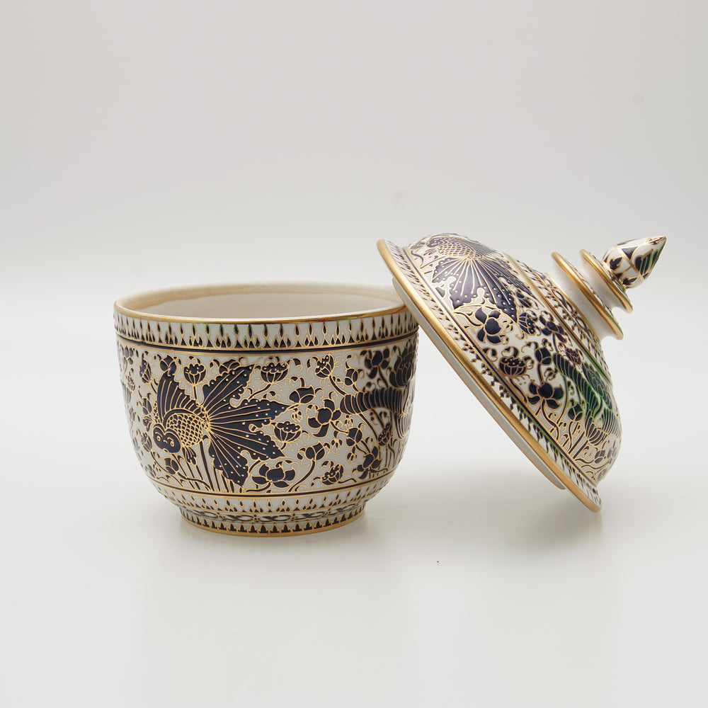 Stunning Classic Style Hand-painted  bowls