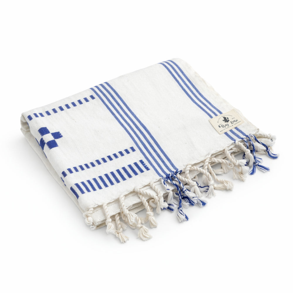 Garten: “Thone Pan Hla” Table Runner