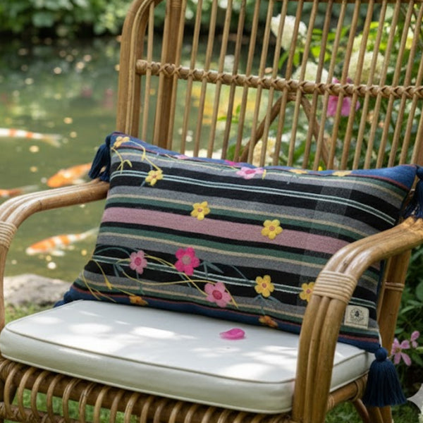 Garten: Machine Embroidery Cushion Cover (Ractangle)