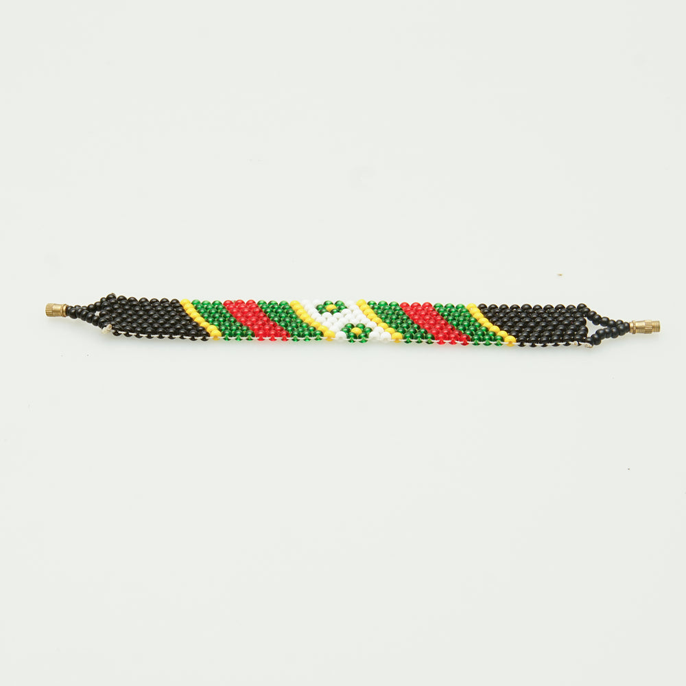 Bracelet with chin traditional design