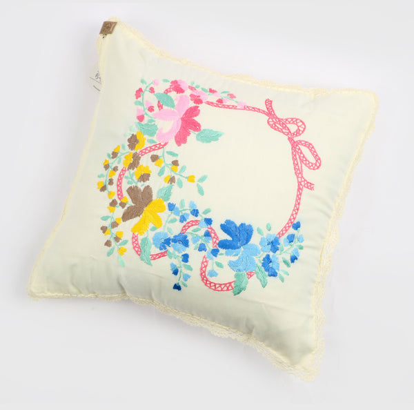 Hand Embroidery Cushion Cover with Floral Pattern